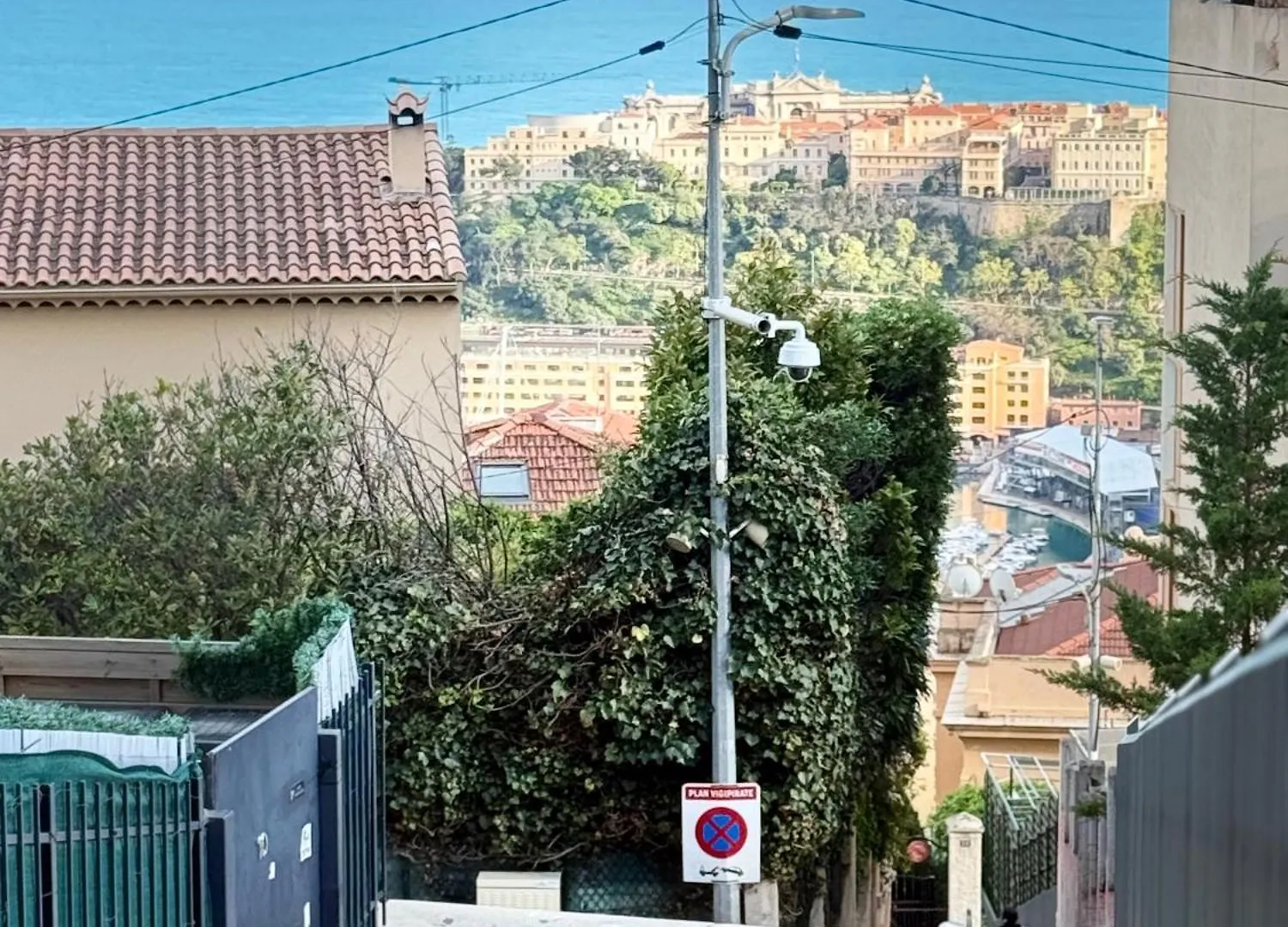 Rare, Private Garden, 2Bdr, Monaco Border Apartman Beausoleil